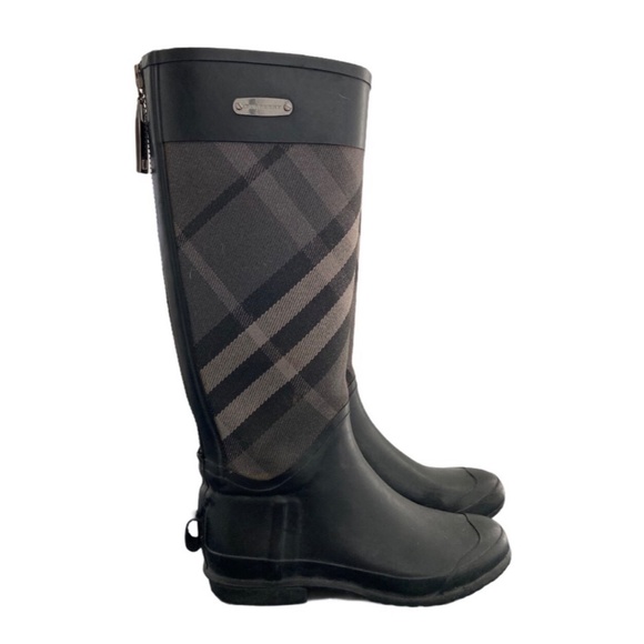 Burberry Rain Boots Size 35 - Picture 2 of 8
